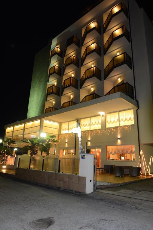 Londra Hotel 4*