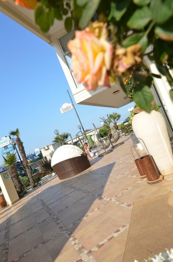 Hotel Londra Milano Marittima